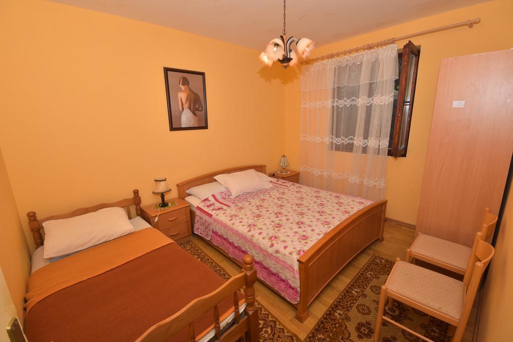 Apartments Biga Donji Morinj Kamer foto